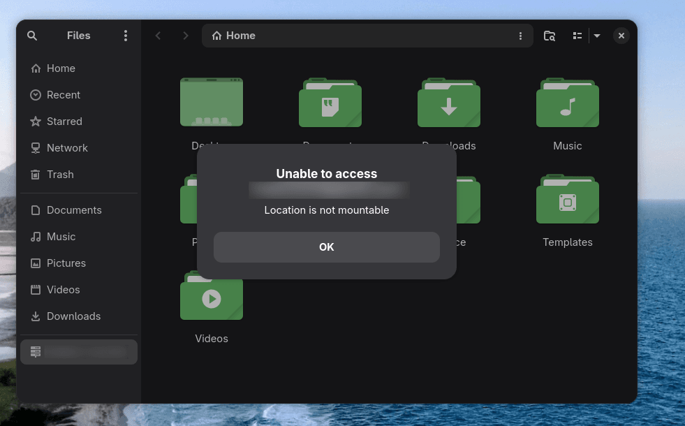 Archivos de GNOME mostrando el diálogo de error «Unable to access — Location is not mountable»